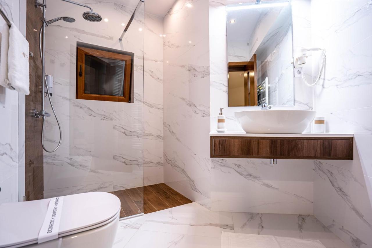 Roots Villa Sequoia Brasov Ngoại thất bức ảnh